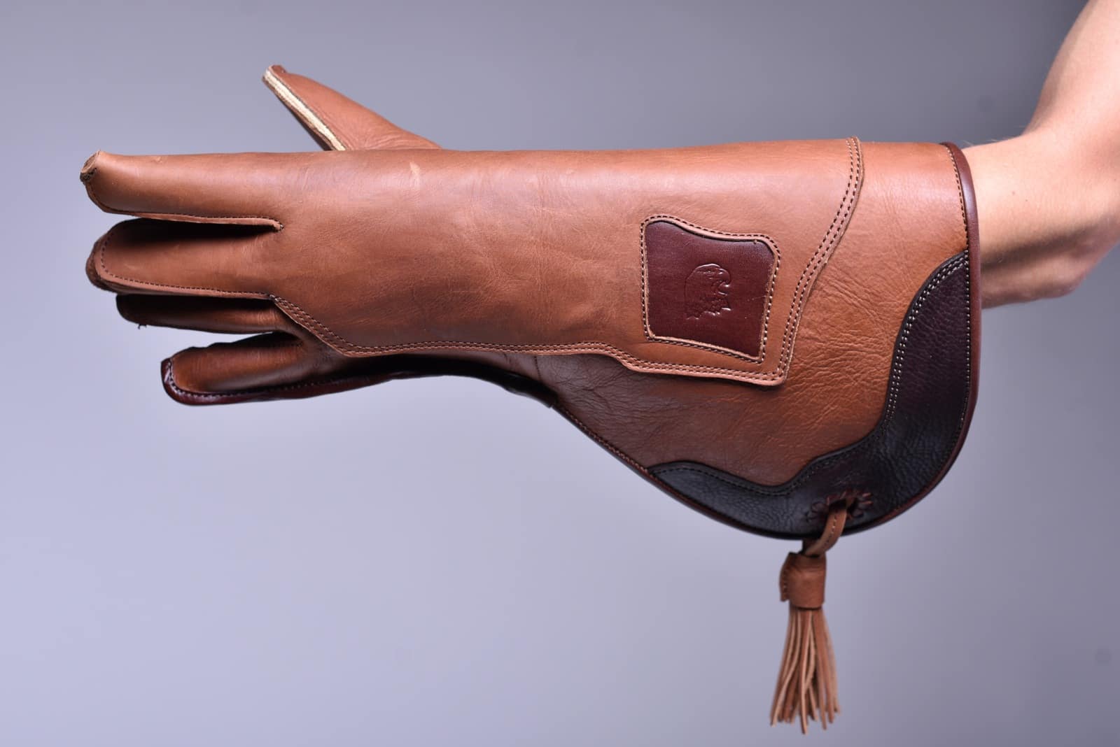 Rękawica orzeł krój europejski 41cm